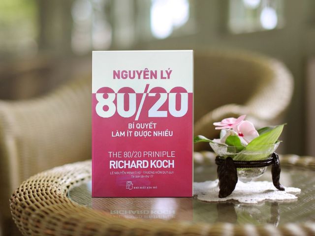 Sách “Nguyên lý 80/20 - Bí quyết làm ít được nhiều” của tác giả Richard Koch