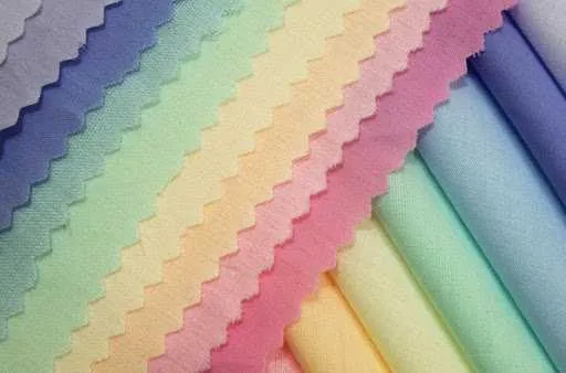 Microfiber có hai thành phần chủ yếu là Polyester và Polyamide