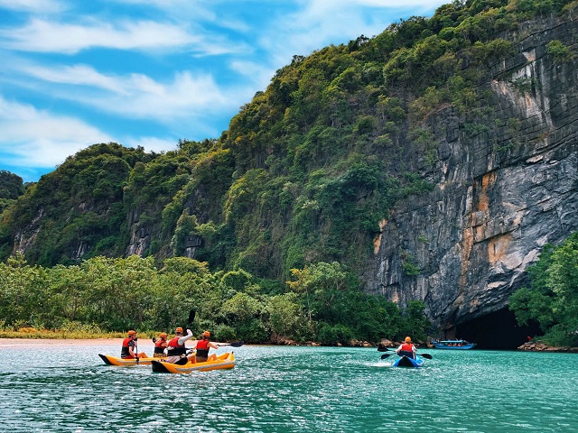 Động Phong Nha – Kẻ Bàng