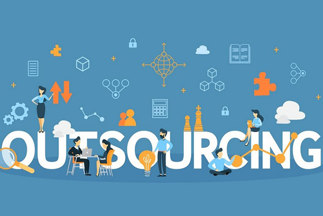 Outsource là hình thức thuê ngoài nhằm đáp ứng các yêu cầu và mục đích của doanh nghiệp