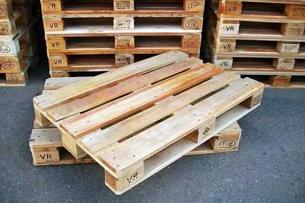 Chi tiết về gỗ pallet – cấu tạo, chức năng, ứng dụng trong nội thất